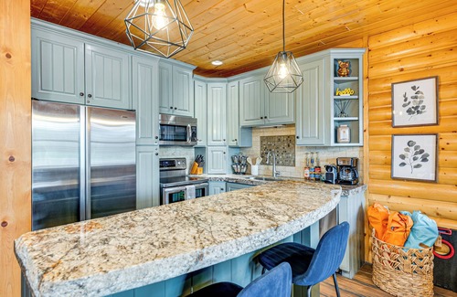 Deer Valley Condo | Condo w/Private Hot Tub at Base of Deer Valley!