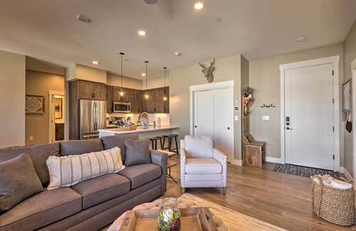 Winter Park Condo | Condo w/View - 1 Block to Main St - 4 Mi to Ski!