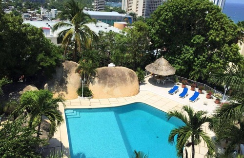 Alta Costa Azul Condo | Condo with beautiful view of Acapulco bay. Your home in this paradise city