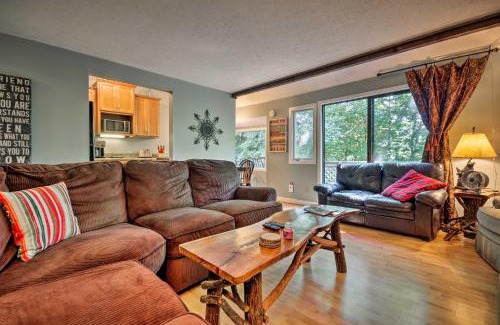 Sugar Mountain Apartment | Condo with Furnished Deck - Walk to Sugar Mountain!