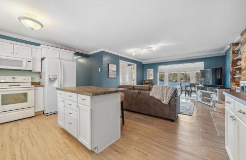 Clam River House | Condo with Panoramic views on Clam Lake