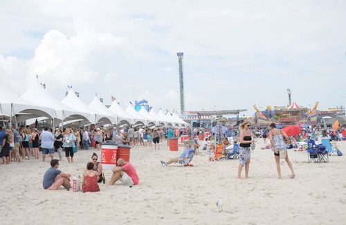 Seaside Heights Condo | Condo with Pool and walking distance to everything!