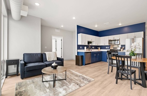 Lake City Condo | Condo with stunning views of Lake Pepin - Attached Garage Unit 106