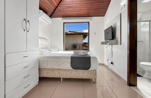 Praia Rasa House | Condomínio beira mar - 2 suíte - 1quarto - Lazer - AC