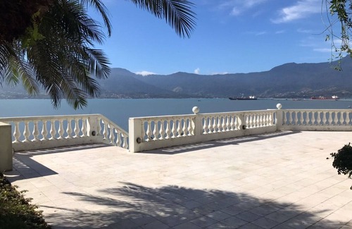 Pontal da Cruz Apartment | Condomínio com ótima estrutura e vista privelegiada.