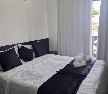 Porto Seguro Apartment | Condomínio Da Vinci Black