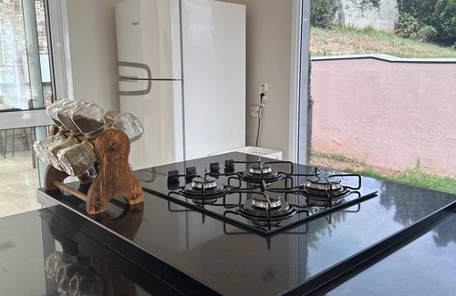 Pardinho Cottage | Condomínio Ninho Verde II e um Espumante de Brinde pra Você