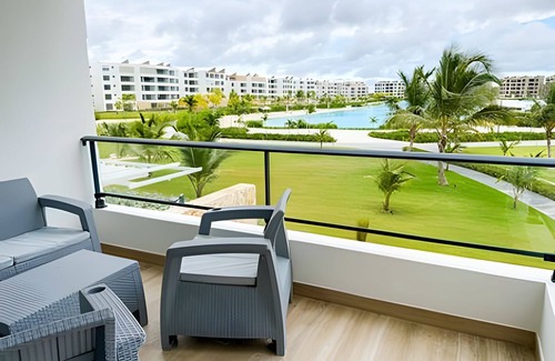 Higuey Condo | Condominio con Playa Artificial Privada