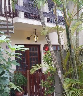 Praia da Enseada Apartment | Condominio Via Marina