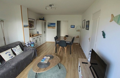 Ouistreham Apartment | Condominium apartment with terraces near the D-Day landing beaches