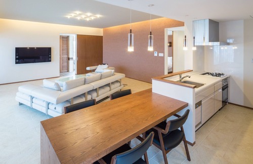 Kadena-cho Condo | Condominium T-Room