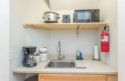 Shenandoah Apartment | Conductor's Suite at the Depot in charming Shenandoah