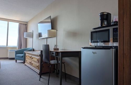 Kingston Hotel | Confederation Place - Hotel
