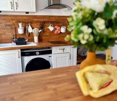 La Joliette Apartment | Confort et style en plein Marseille Type 2