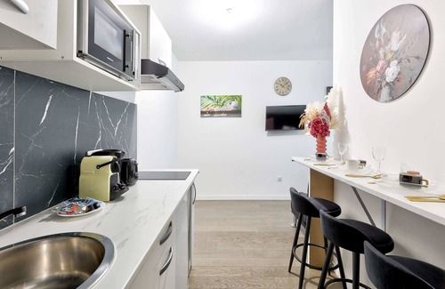19th Arrondissement Apartment | Confort et style moderne à 2 pas de la Villette