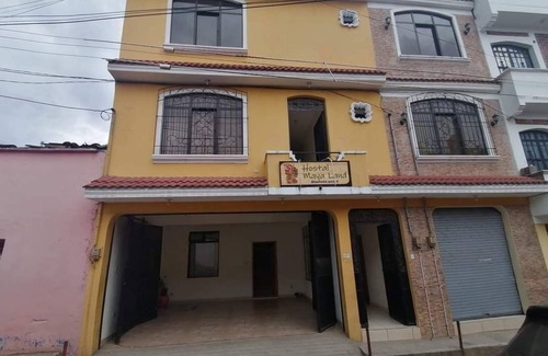 Santa Cruz del Quiche Hotel | Confortable rooms, clean and económic. Free Wi-Fi, parking available