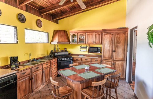 Ciudad Colon House | Confortable Casa De Ensueño + Internet Fibra + Close to Colón Town