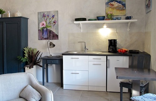 Caromb Apartment | Confortable Studio au Pied du Mont Ventoux