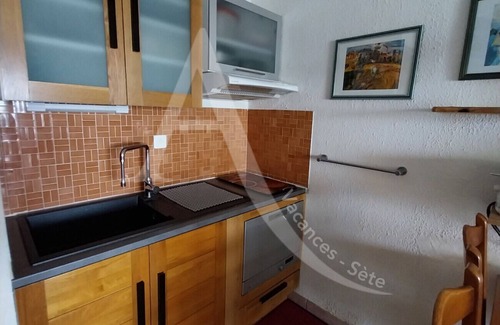 Sete Apartment | CONFORTABLE T2 EN FRONT DE MER, PARKING, WI-FI