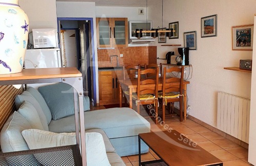 Sete Apartment | CONFORTABLE T2 EN FRONT DE MER, PARKING, WI-FI