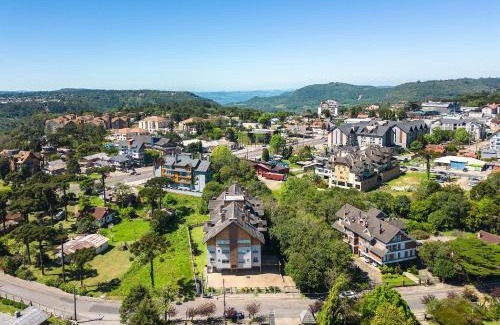 Dutra Apartment | Conforto a 500m do Super Carros by Achei Gramado