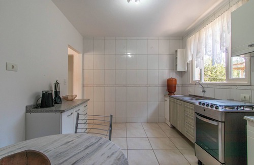 Sambaqui House | Conforto próximo ao mar em Sambaqui RA3329