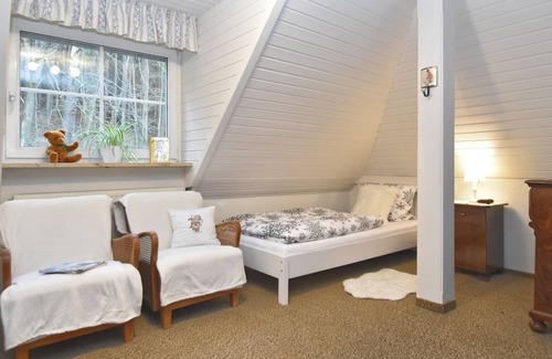 Weissenbrunn Apartment | Congenial Apartment in Weißenbrunn with Garden and Barbecue