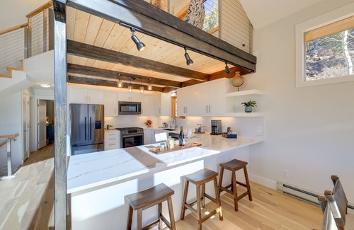 Conifer Mountain and Meadows House | Conifer Haven: Hot Tub & Staunton State Park View