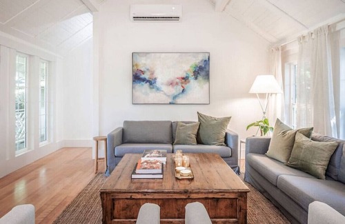 Bainbridge Island House | Conifer House Hideaway at Wing Point