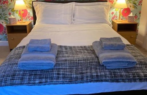Lancaster House | Coniston House Lancaster 3 bedrooms Parking and Garden