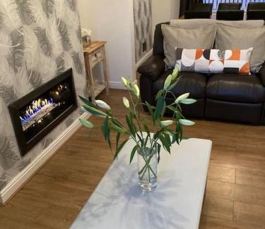 Lancaster House | Coniston House Lancaster 3 bedrooms Parking and Garden