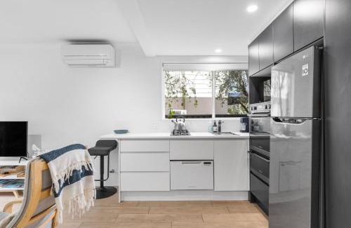 Lake Conjola House | Conjola Inn-let - Self Contained Unit - Lake Conjola