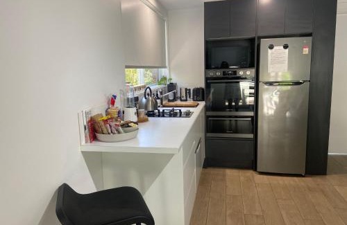 Lake Conjola House | Conjola Inn-let - Self Contained Unit - Lake Conjola