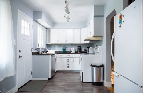 Pender Island House | Connected Hearts Home - Entire Guest Suite on Lovely Pender Island, BC!