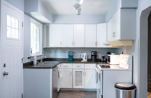 Pender Island House | Connected Hearts Home - Entire Guest Suite on Lovely Pender Island, BC!