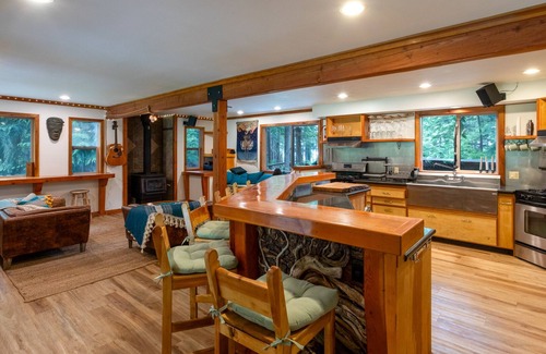 Savary Island House | Connection begins here