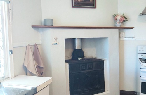 Boyanup Cottage | Connies Cottage Boyanup, Newly Refurbished!