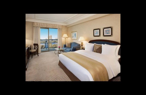 Downtown Cairo Bed & Breakfast | Conrad Cairo Hotel & Casino