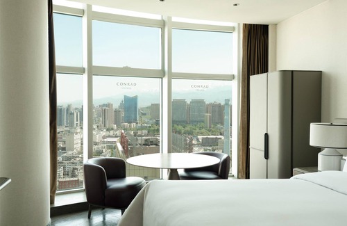 Urumqi City Centre Hotel | Conrad Urumqi