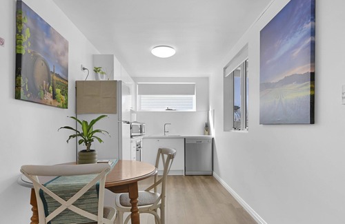 Orange Apartment | Conservatorium Villa 1 - Very Central - with Netflix & Disney Plus