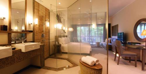 Port Glaud Resort | Constance Ephelia