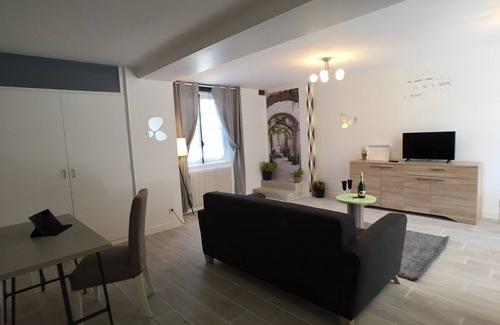 Petit Moisenay House | Constance Suite - Domaine des Trois Châteaux