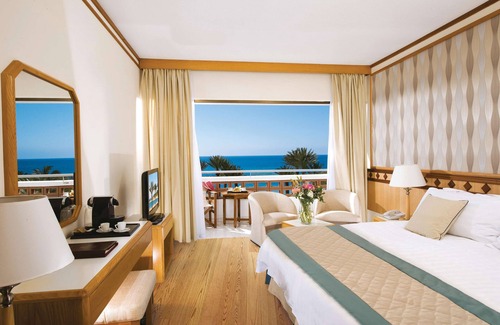 Geroskipou Hotel | Constantinou Bros Pioneer Beach Hotel