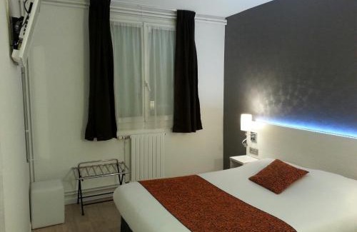 Chateau-Gontier Hotel | Contact Hôtel du Cerf