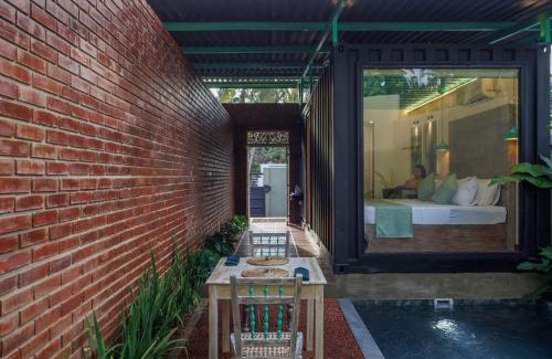 Gampaha Hotel | Container Villa Luxury Collection