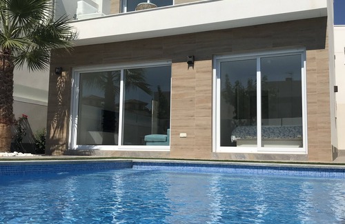 Los Imbernones Villa | Contemporary new villa with private swimming pool and close to beaches