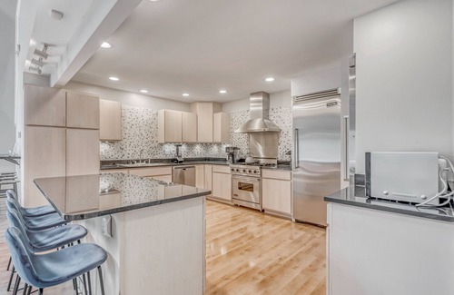 Haymarket House | Contemporary Architectural Gem : Modern Retreat