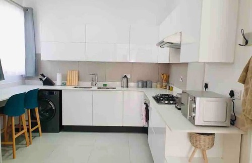 Bulawayo Apartment | Contemporary 2 bed in Suburbs - 2080