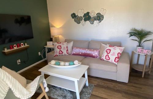 Eagle Pass Apartment | Contemporary 2-Bedroom Rental Unit
