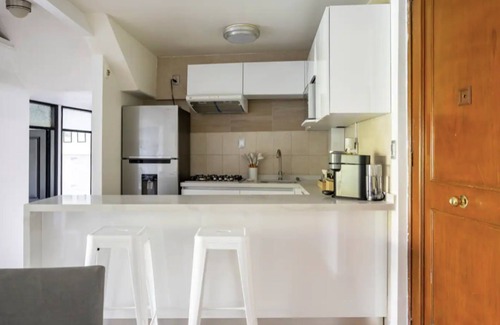 Colonia Cuauhtemoc Apartment | Contemporary 2BR Apartment Near Angel de la Independencia and Reforma avenue